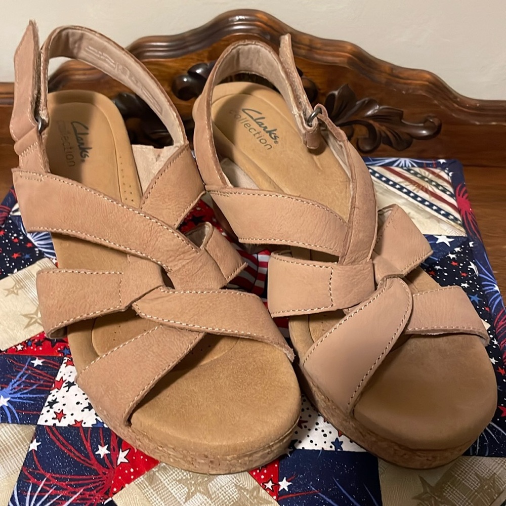 Clark’s Collection Tan wedges with comfortable 3” heels that are fun to wear.